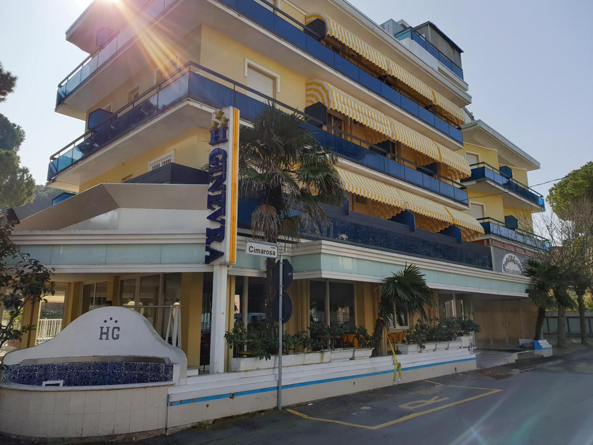 Hotel Ginevra Riccione Exteriör bild