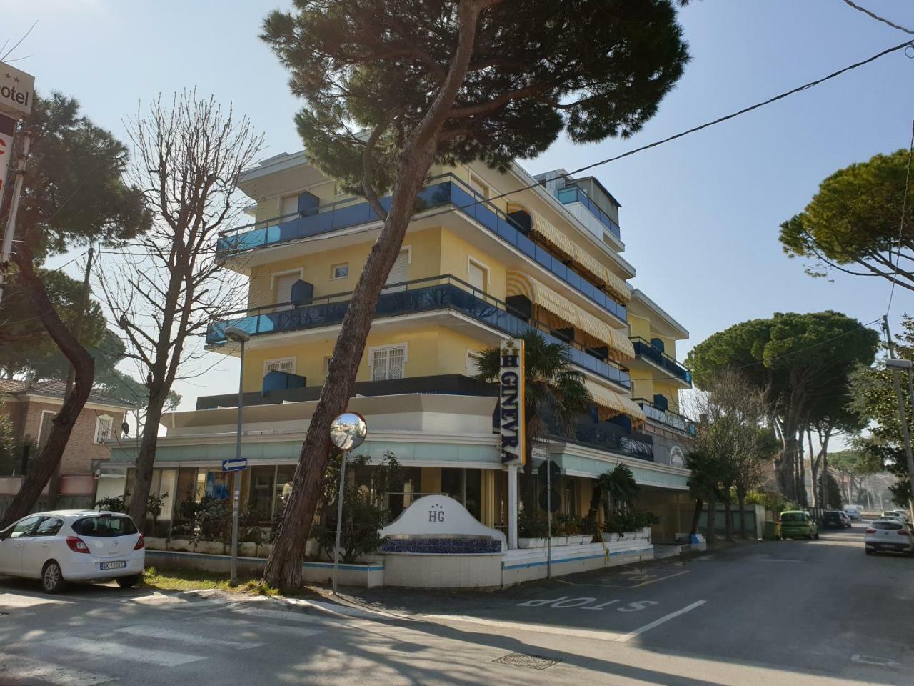 Hotel Ginevra Riccione Exteriör bild